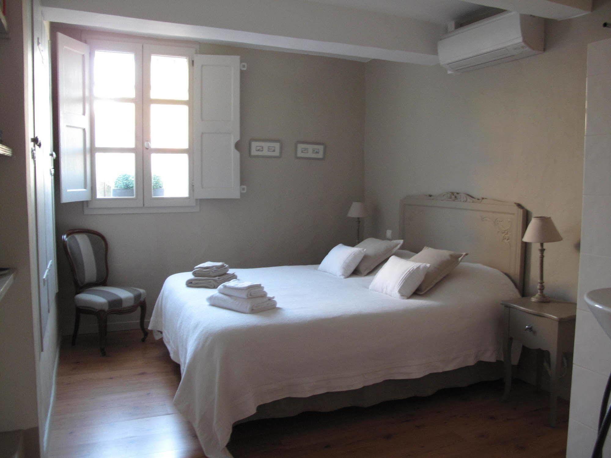 Le Mas De L'Olivier Hotel Loriol-du-Comtat Екстериор снимка