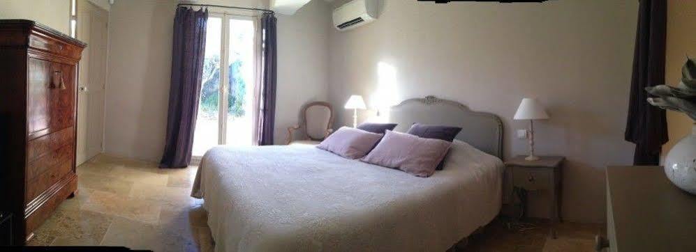 Le Mas De L'Olivier Hotel Loriol-du-Comtat Екстериор снимка